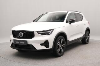 Volvo XC40 B3 DARK PLUS CZ REZERVACE