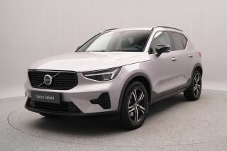 Volvo XC40 B4 DARK PLUS CZ REZERVACE