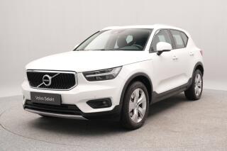 Volvo XC40 B4 AWD MOMENTUM PRO REZERVACE