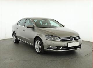 Volkswagen Passat 2.0 TDI, Serv.kniha, K��e