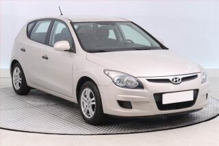 Hyundai i30 1.4 CVVT, nov� STK, Ta�n�