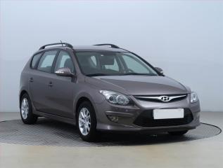 Hyundai i30 1.6 CVVT, Serv.kniha, Tempomat