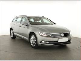 Volkswagen Passat 2.0 TDI, Serv.kniha, Navi