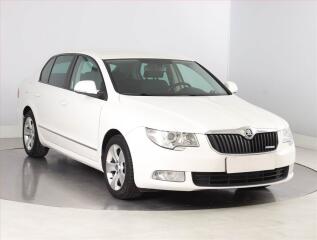 �koda Superb Comfort 1.6 TDI, Tempomat