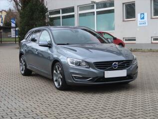 Volvo V60 D4 2.0, Automat, Serv.kniha