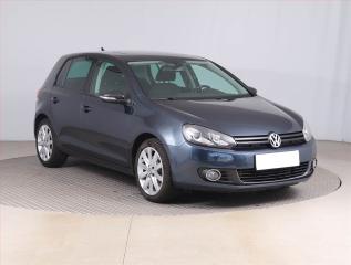 Volkswagen Golf Comfortline 1.4 TSI, Xenony