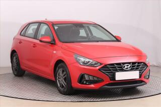 Hyundai i30 Comfort 1.5 DPI, �R,1.maj