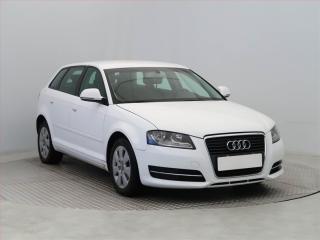 Audi A3 1.6 TDI, Tempomat