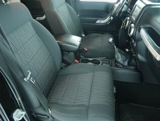 Peugeot 308 (2013) Active 1.6 HDi, po STK - náhled 9