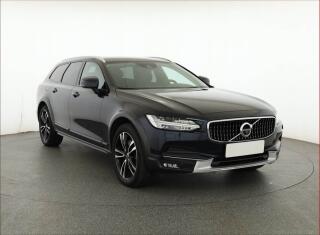 Volvo V90 Cross Country