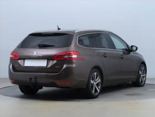 Peugeot 308 (2015) Allure 2.0 BlueHDi, Navi - náhled 5