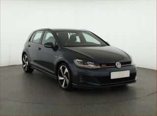 Volkswagen Golf 2.0 GTI Performance