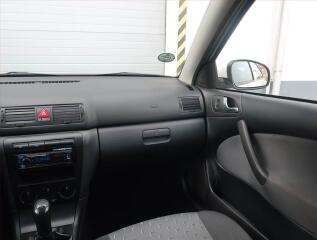 Opel Zafira (2017) 1.6 CDTI, Navi, Tempomat - náhled 8