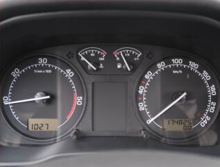 Opel Zafira (2017) 1.6 CDTI, Navi, Tempomat - náhled 11