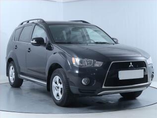 Mitsubishi Outlander 2.2 DI-D, 4X4, 7�m�st, Xenony
