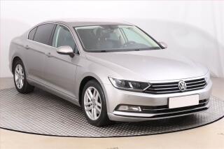 Volkswagen Passat Highline 2.0 TDI, Serv.kniha