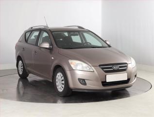 Kia Ceed 1.4 CVVT, R,1.maj, Serv.kniha
