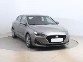Hyundai i30 1.4 T-GDI, Serv.kniha, Navi
