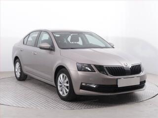 �koda Octavia 1.0 TSI, Automat, Serv.kniha