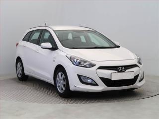 Hyundai i30 1.6 MPI, Serv.kniha, Tempomat