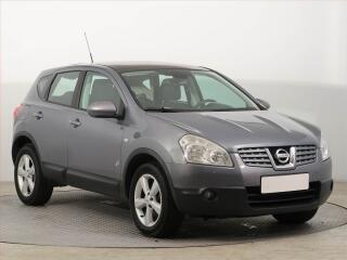 Nissan Qashqai 2.0 dCi, nov� STK, p�kn� stav