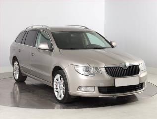 koda Superb 2.0 TDI, 4X4, Navi, Xenony