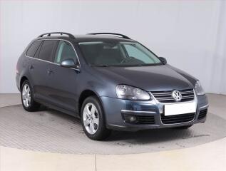 Volkswagen Golf Comfortline 1.4 TSI, nov� STK
