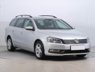 Volkswagen Passat 2.0 TDI, Serv.kniha, Navi