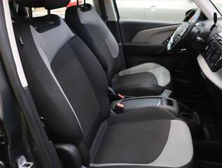 Citroën C4 Picasso (2016) 1.6 BlueHDi, Automat - náhled 9