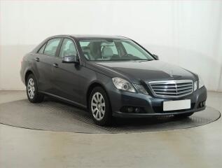 Mercedes-Benz Standard E 220 CDI, Tempomat