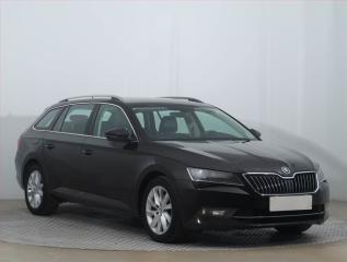 koda Superb Style 1.6 TDI, Automat, Navi