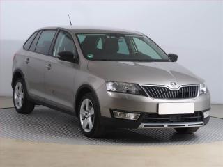 koda Rapid Spaceback 1.2 TSI, Xenony