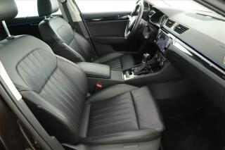 Ford Galaxy (2018) 2.0 TDCi, 7 míst, Navi - náhled 9