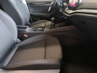 Citroën C4 (2022) 1.2 PureTech - náhled 9