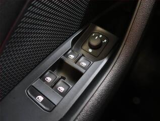 Citroën C4 (2022) 1.2 PureTech - náhled 12