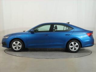 Citroën C4 (2022) 1.2 PureTech - náhled 3