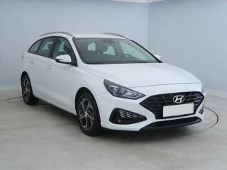 Hyundai i30 Comfort 1.5 DPI, �R,1.maj