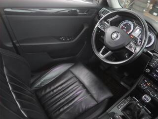 Škoda Yeti (2011) 2.0 TDI, Tempomat - náhled 7