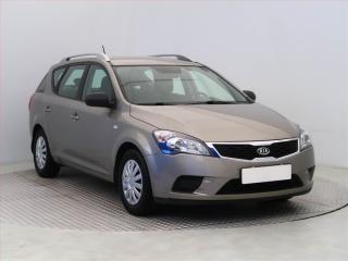 Kia Ceed 1.4 CVVT, R,1.maj, Serv.kniha