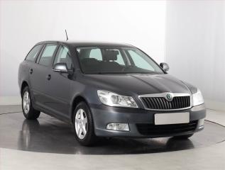 koda Octavia 1.6 TDI, Serv.kniha, Tempomat