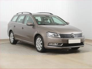 Volkswagen Passat 2.0 TDI, Serv.kniha, Xenony