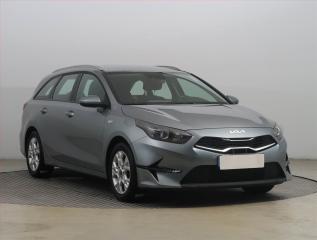 Kia Ceed Fresh 1.5 T-GDI, Serv.kniha