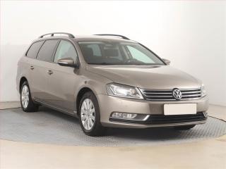 Volkswagen Passat Comfortline 2.0 TDI, Xenony