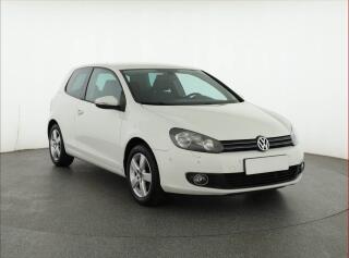 Volkswagen Golf 1.2 TSI, nov� STK, Ta�n�