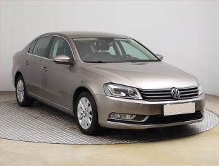 Volkswagen Passat 1.4 TSI, Navi, Bi-Xenony