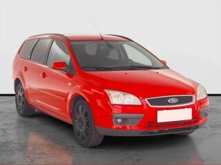 Ford Focus Ghia 1.6 16V, jezd� dob�e