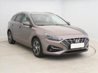 Hyundai i30 Smart 1.5 DPI, Serv.kniha