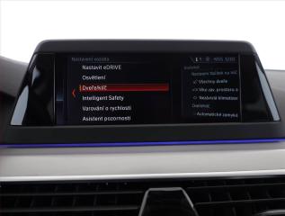 BMW Řada 5 (2019) 530e iPerformance - náhled 18