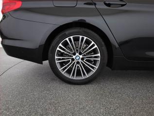BMW Řada 5 (2019) 530e iPerformance - náhled 22
