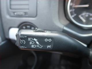 Škoda Octavia (2009) 1.9 TDI, Tempomat - náhled 18